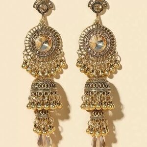 Elegant Gold Chandelier Earrings